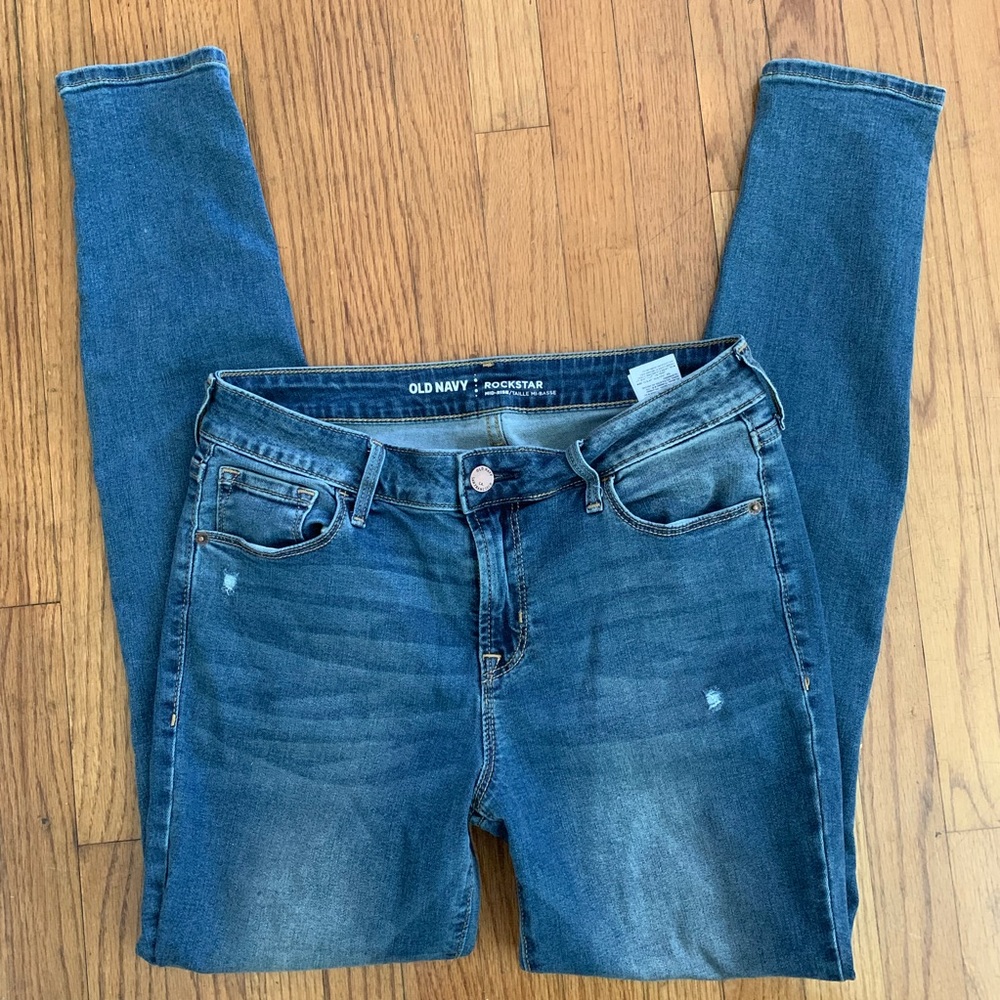 Old navy rockstar mid rise skinny jeans